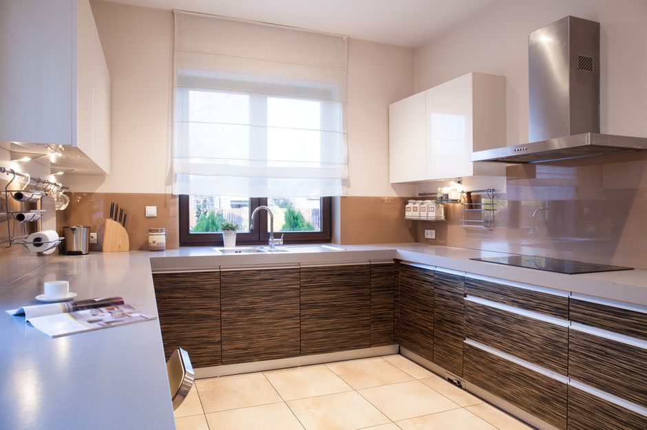 Kurttas Küchenstudio in Frankfurt und Langen - U-förmige Küche